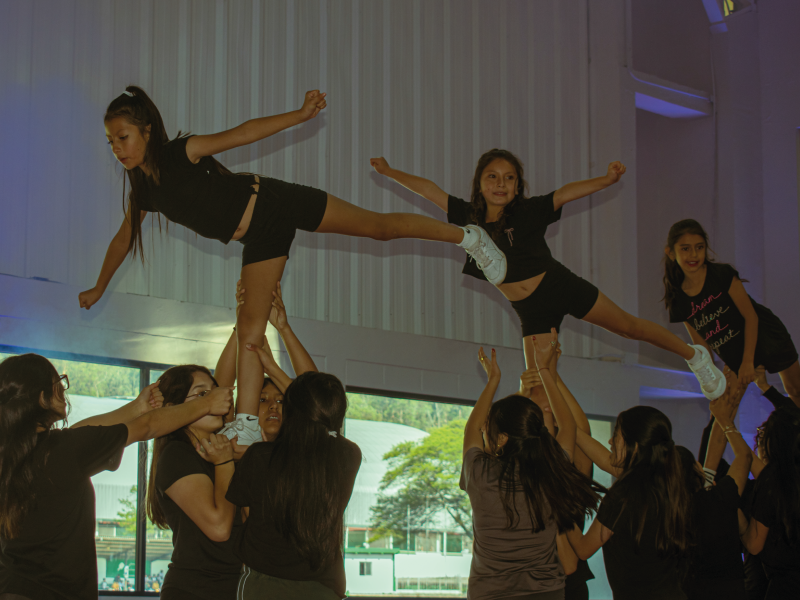 Cheearleaders